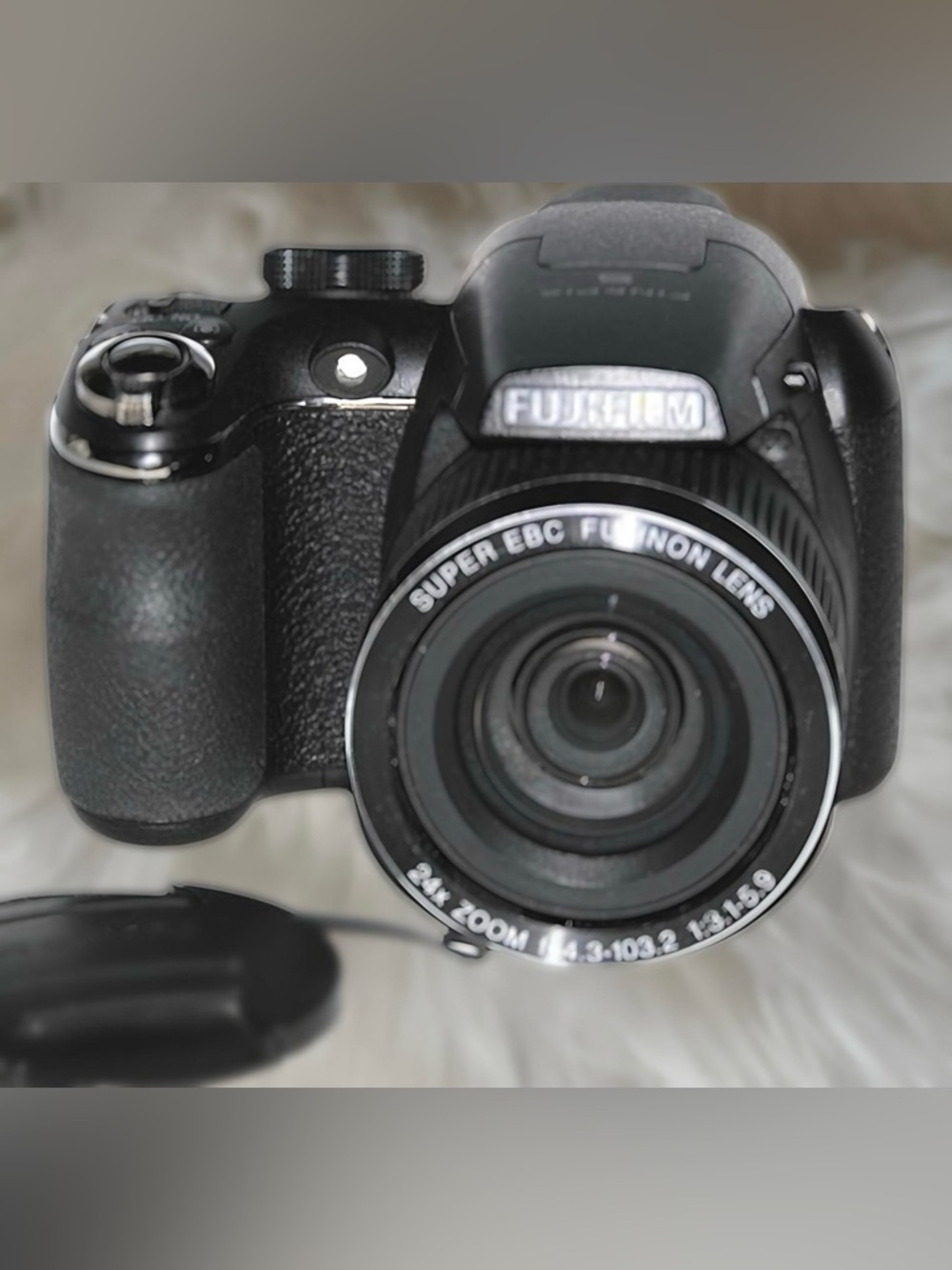 Fujifilm Black Compact Digital Camera with Super EBC Lens